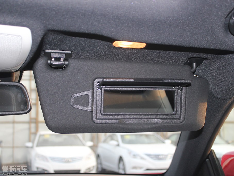 2011��YE���p�T E 260 CGI Coupe