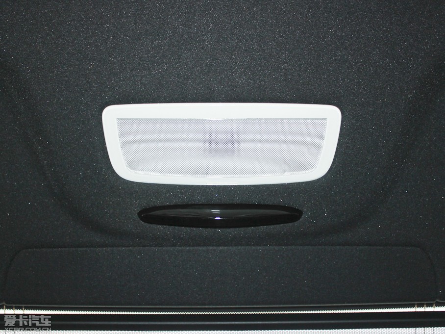 2011��YE���p�T E 260 CGI Coupe