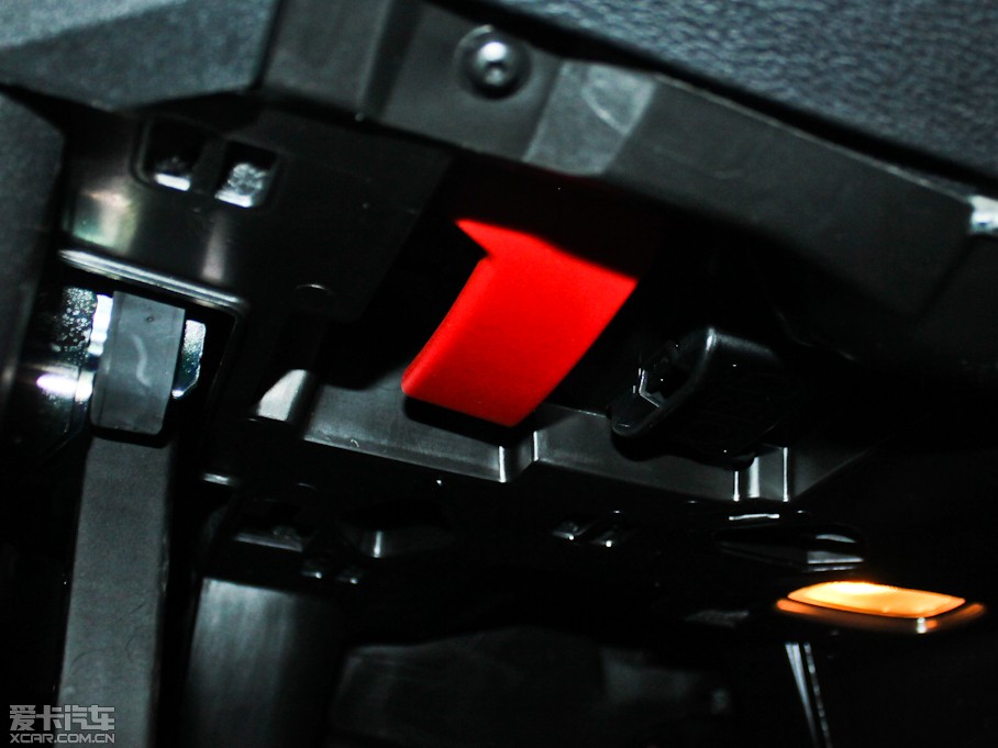 2011��YE���p�T E 260 CGI Coupe