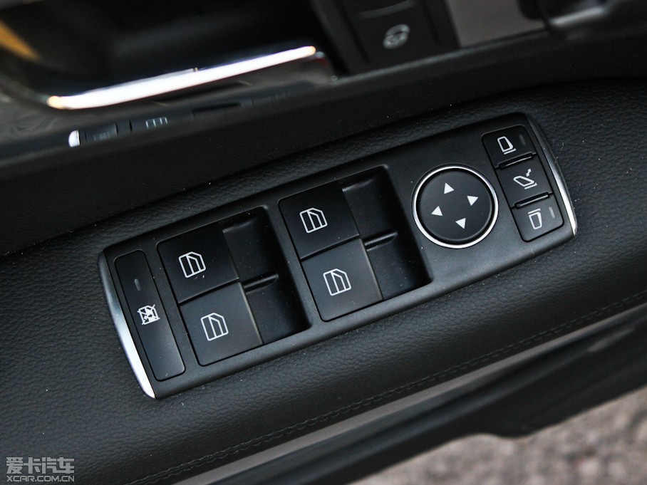 2011��YE���p�T E 260 CGI Coupe