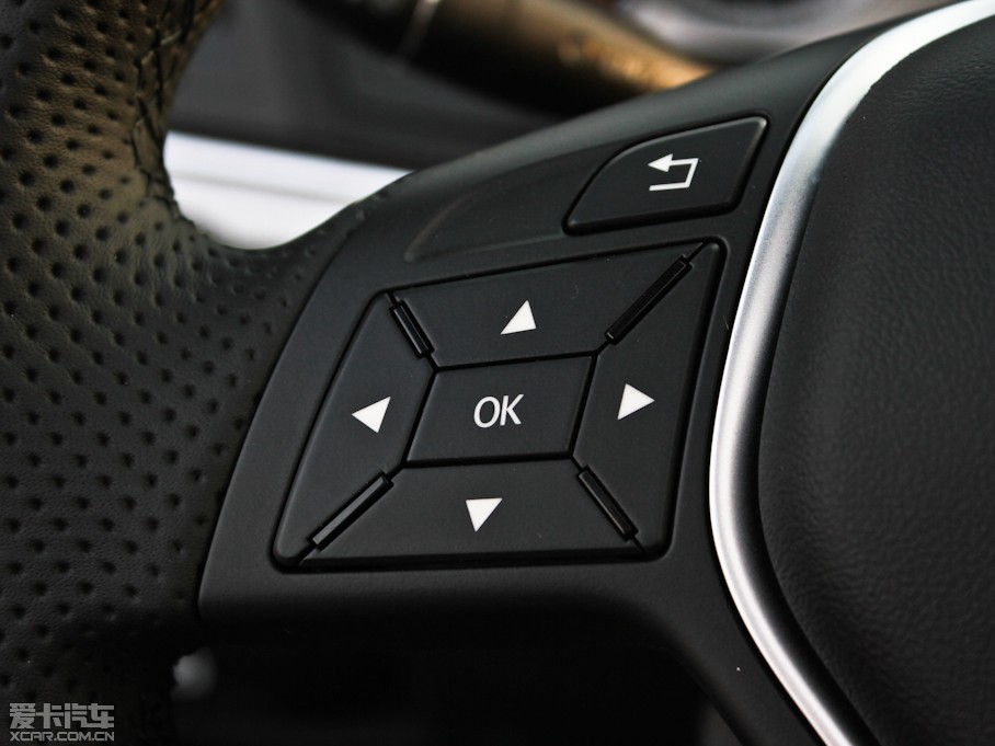 2011��YE���p�T E 260 CGI Coupe