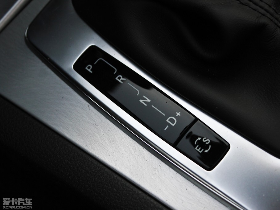 2011��YE���p�T E 260 CGI Coupe