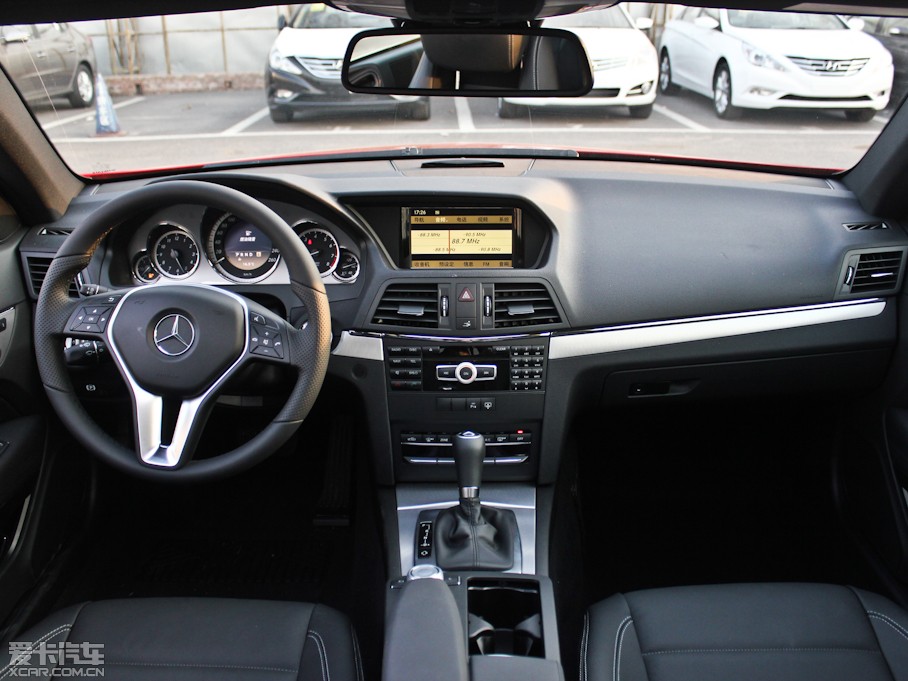 2011��YE���p�T E 260 CGI Coupe