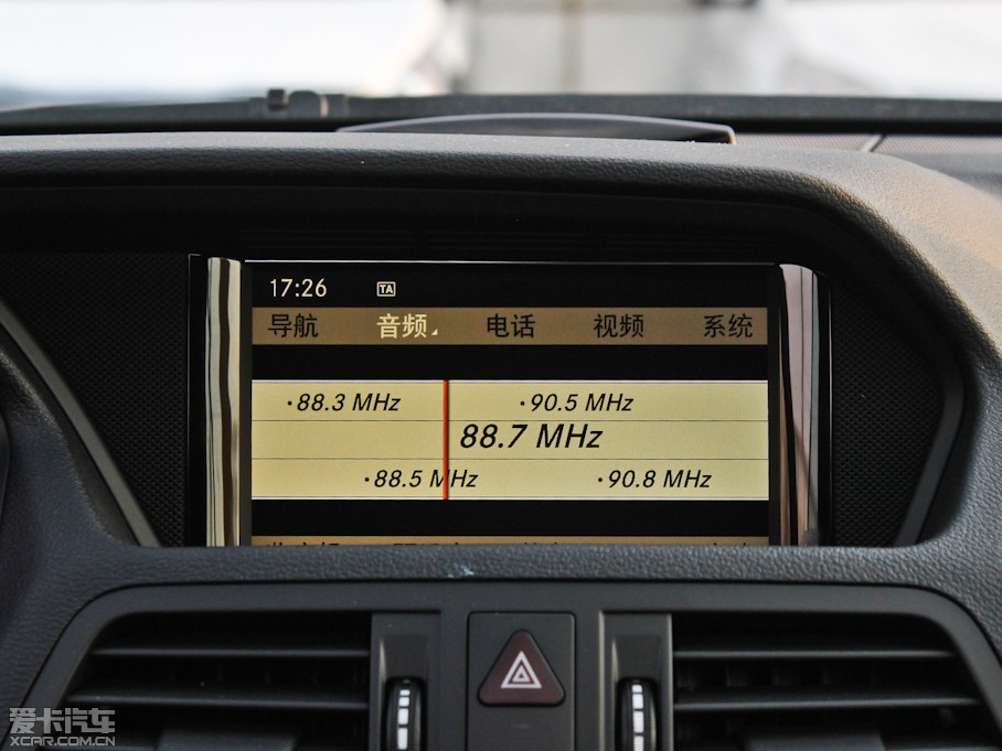 2011��YE���p�T E 260 CGI Coupe