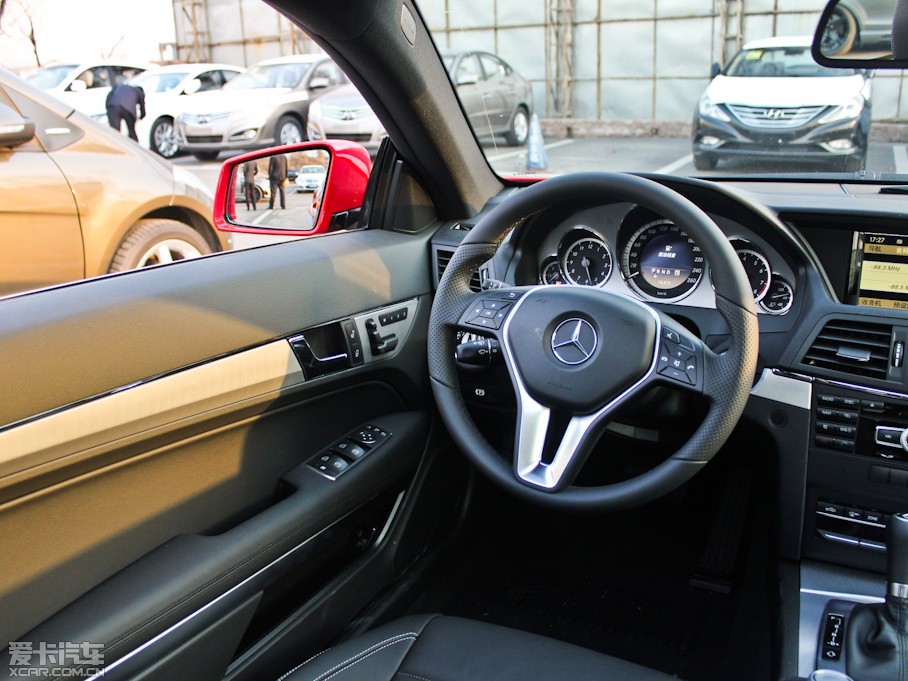 2011��YE���p�T E 260 CGI Coupe