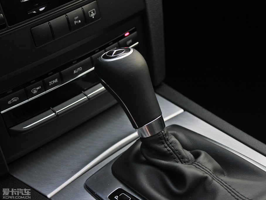 2011��YE���p�T E 260 CGI Coupe