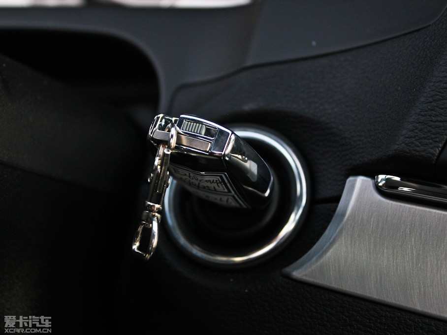 2011��YE���p�T E 260 CGI Coupe