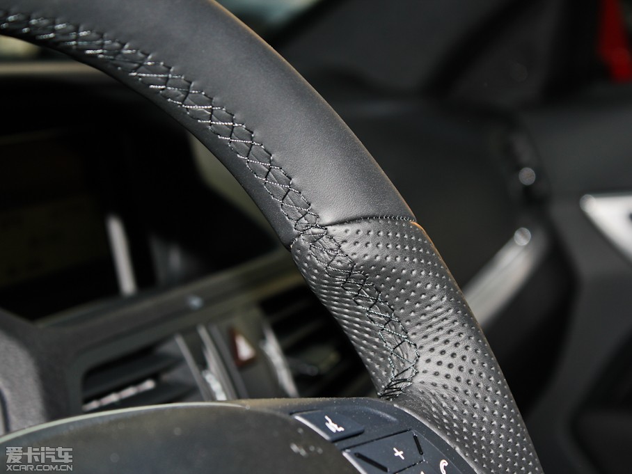 2011��YE���p�T E 260 CGI Coupe