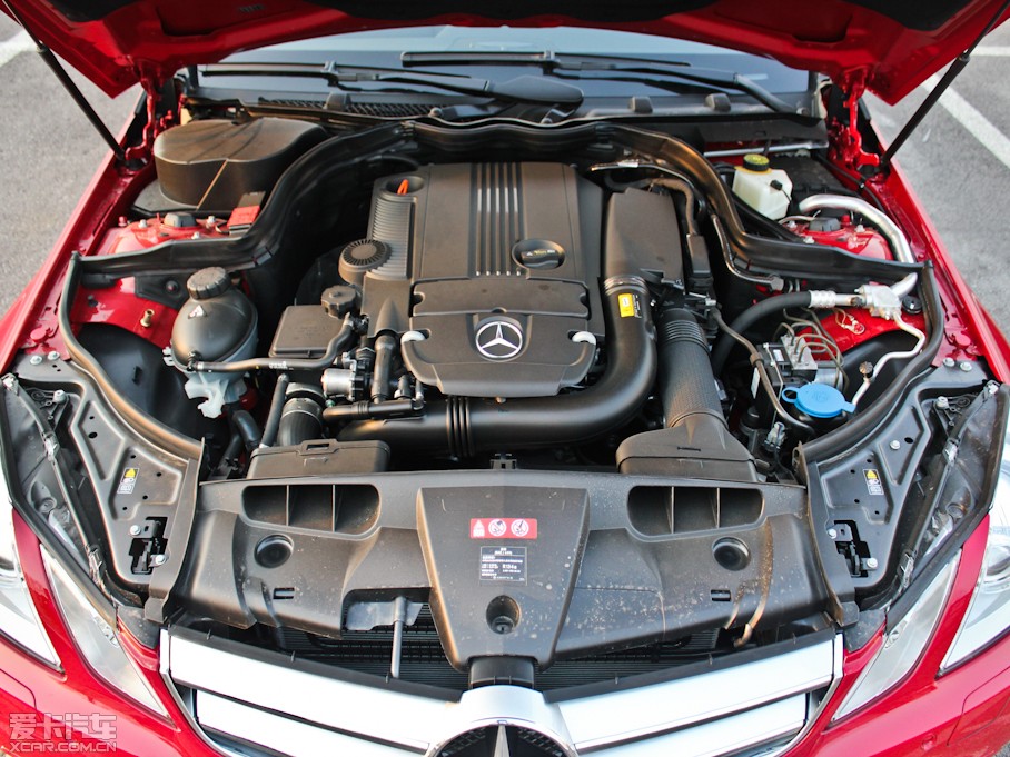 2011��YE���p�T E 260 CGI Coupe