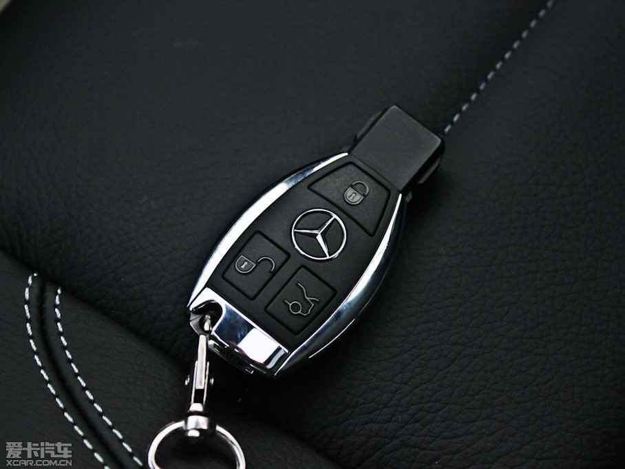 2011��YE���p�T E 260 CGI Coupe