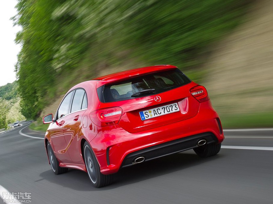 2013YA(j)(M(jn)) A 220 CDI