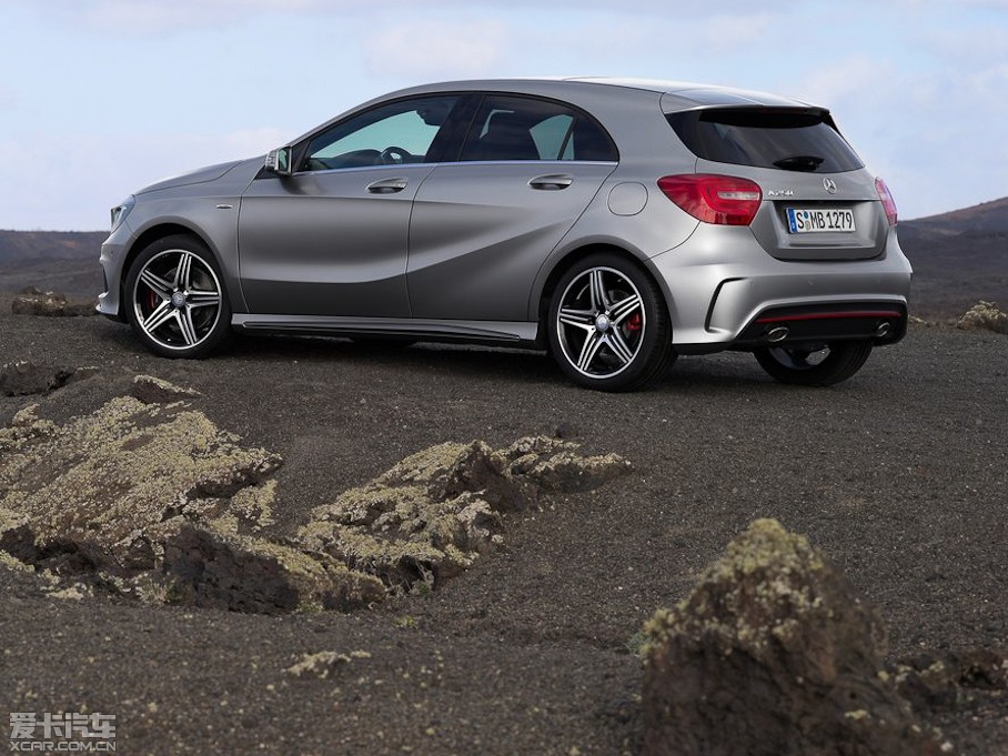 2013��YA��(�M��) A 250