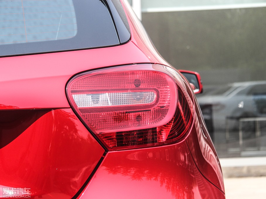 2013��YA��(�M��) A 180