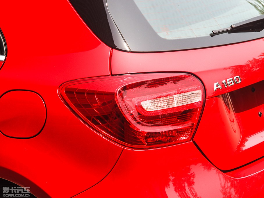 2013��YA��(�M��) A 180