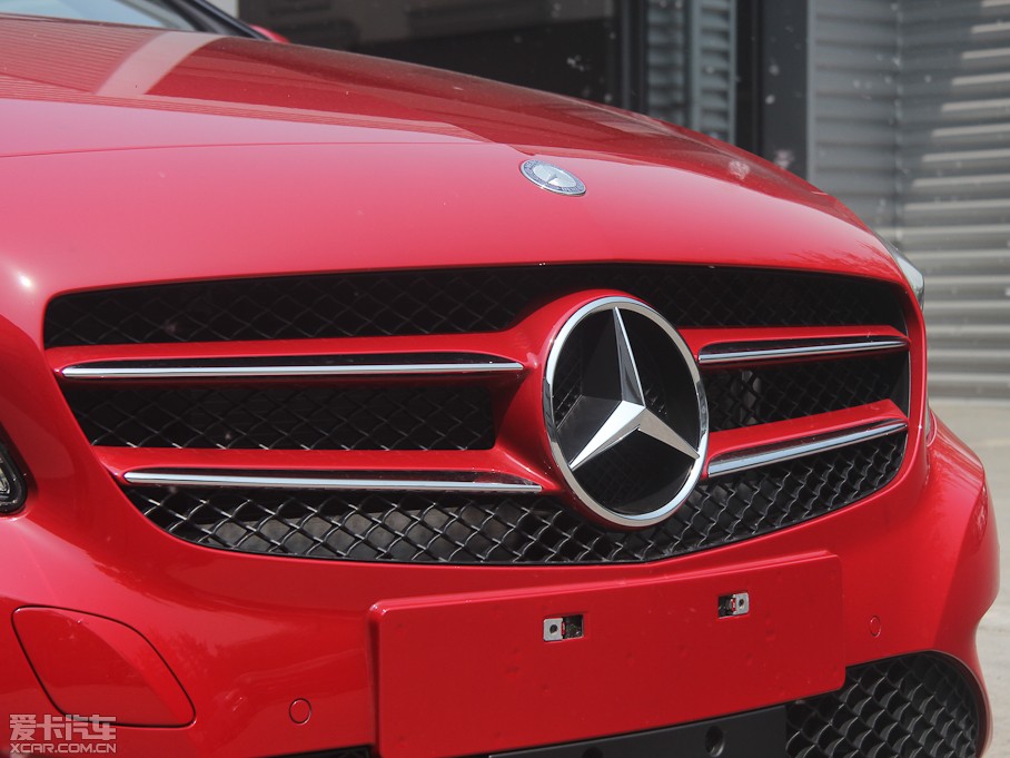 2013��YA��(�M��) A 180