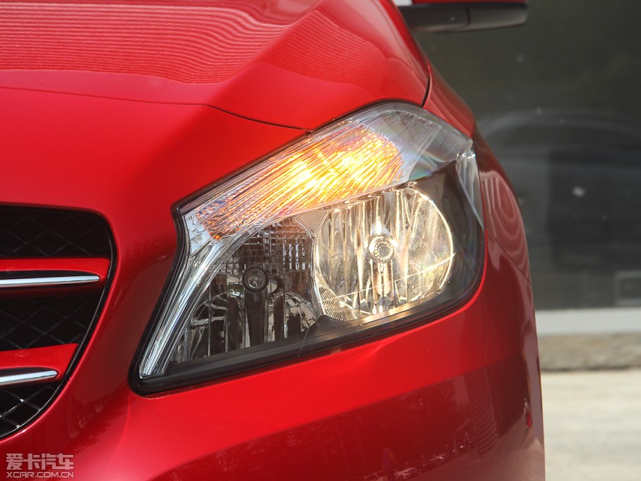 2013��YA��(�M��) A 180