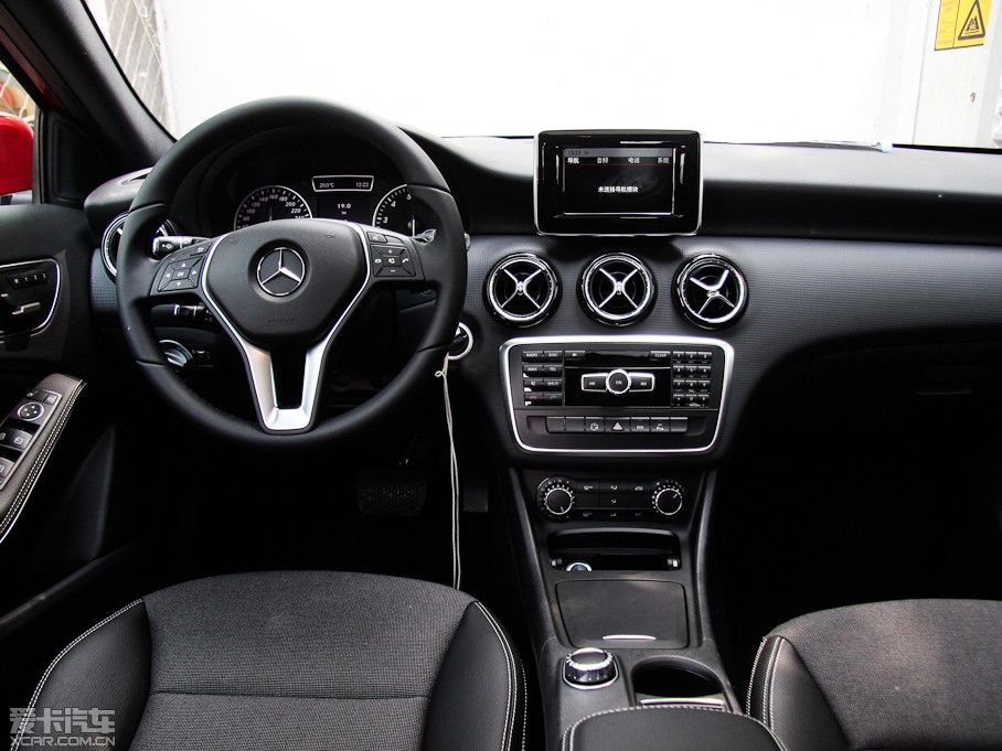 2013��YA��(�M��) A 180