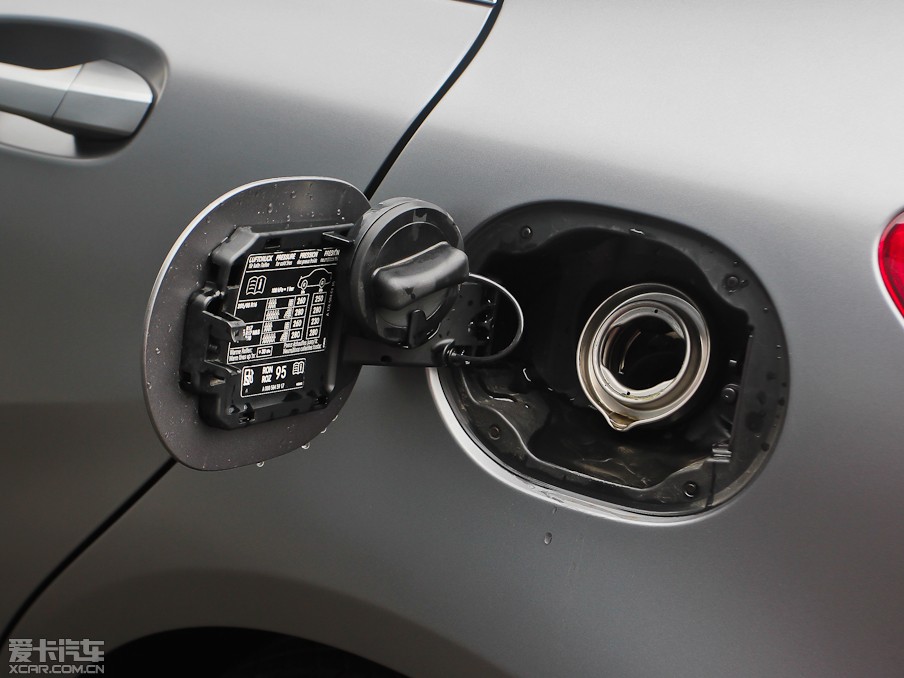 2013YA(M) A 260 \