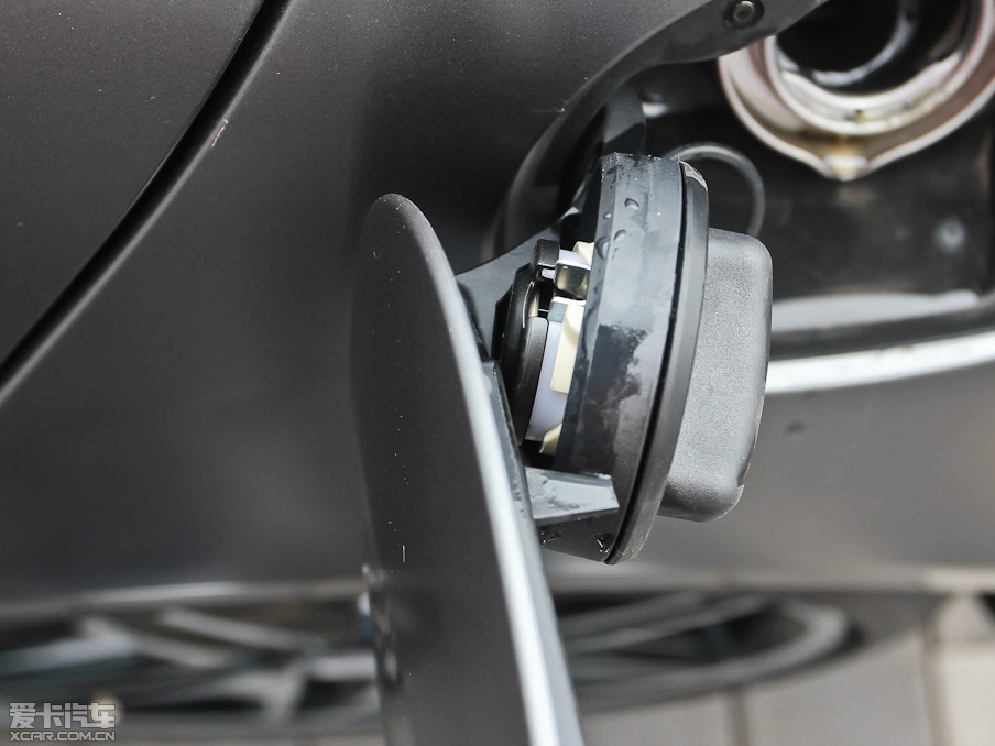 2013��YA��(�M��) A 260 �\����