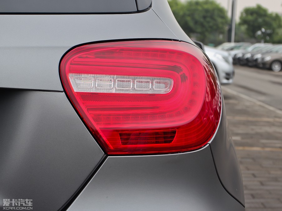 2013YA(M) A 260 \