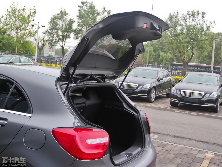 2013YA(M) A 260 \