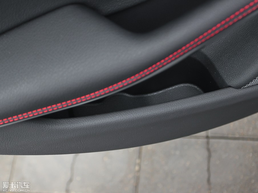 2013��YA��(�M��) A 260 �\����