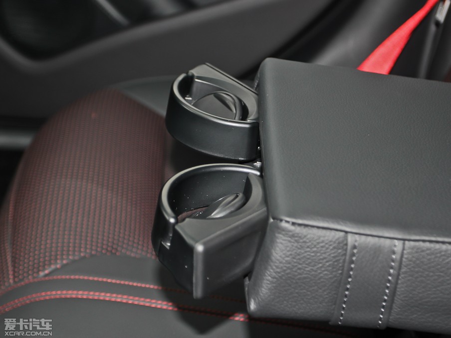 2013��YA��(�M��) A 260 �\����