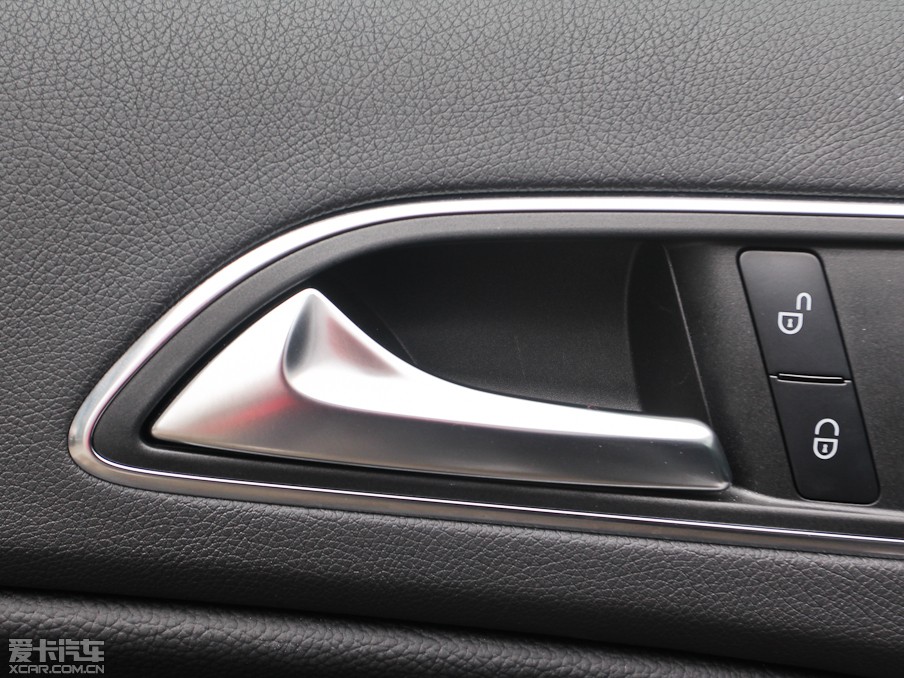 2013��YA��(�M��) A 260 �\����