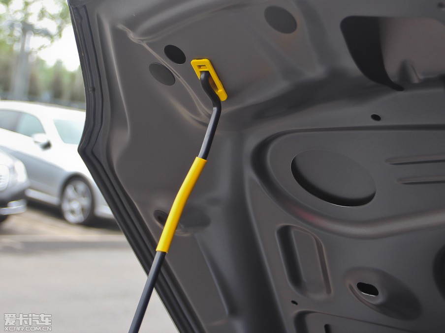 2013YA(M(jn)) A 260 \(yn)(dng)