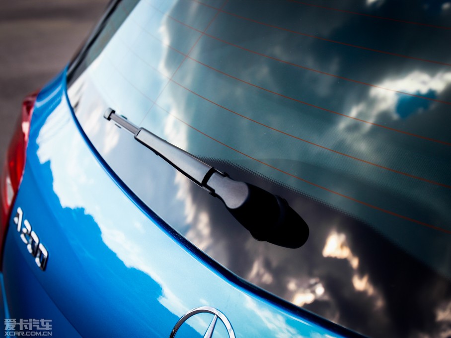 2013��YA��(�M��) A 200