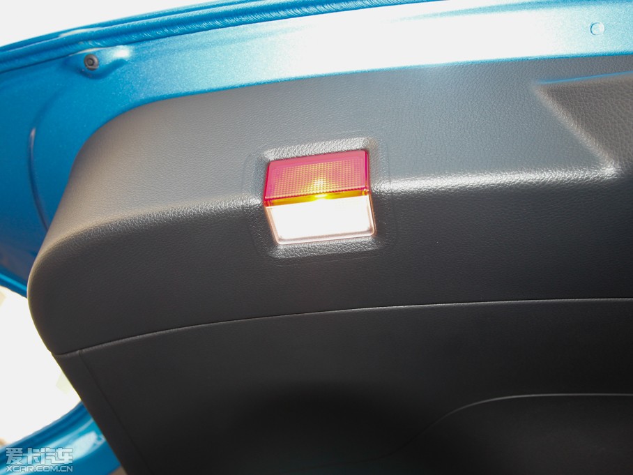 2013��YA��(�M��) A 200