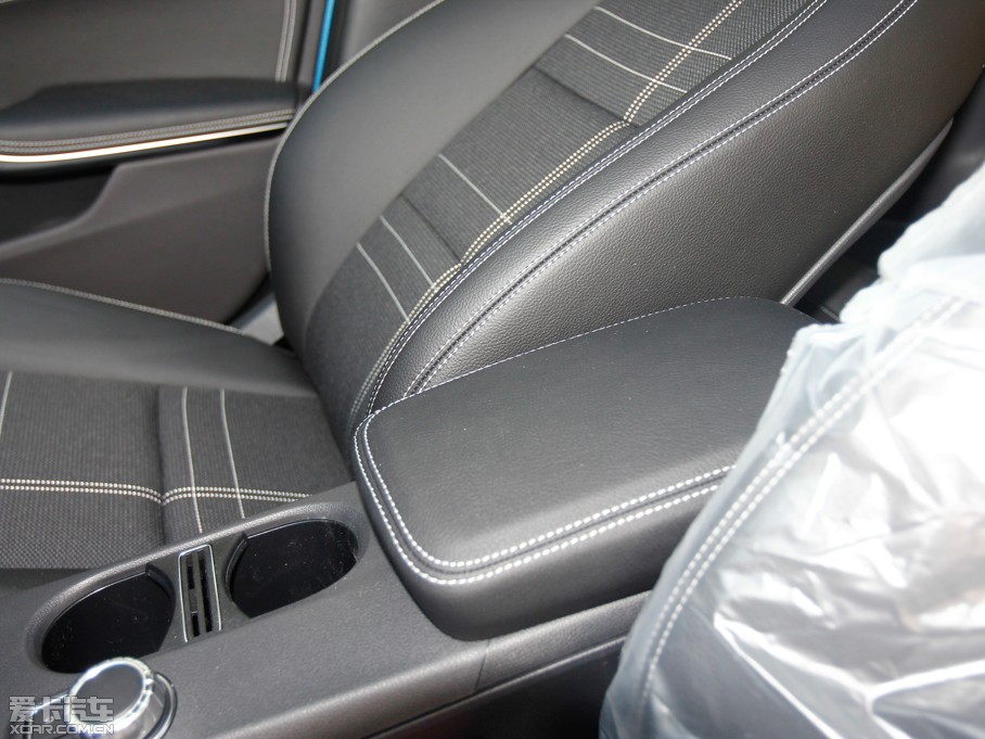 2013��YA��(�M��) A 200