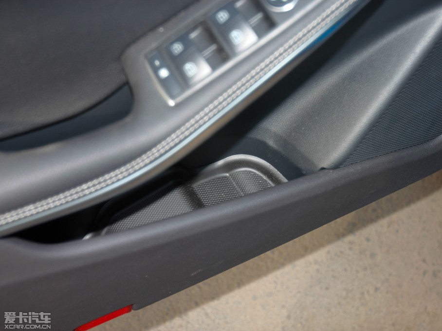 2013��YA��(�M��) A 200