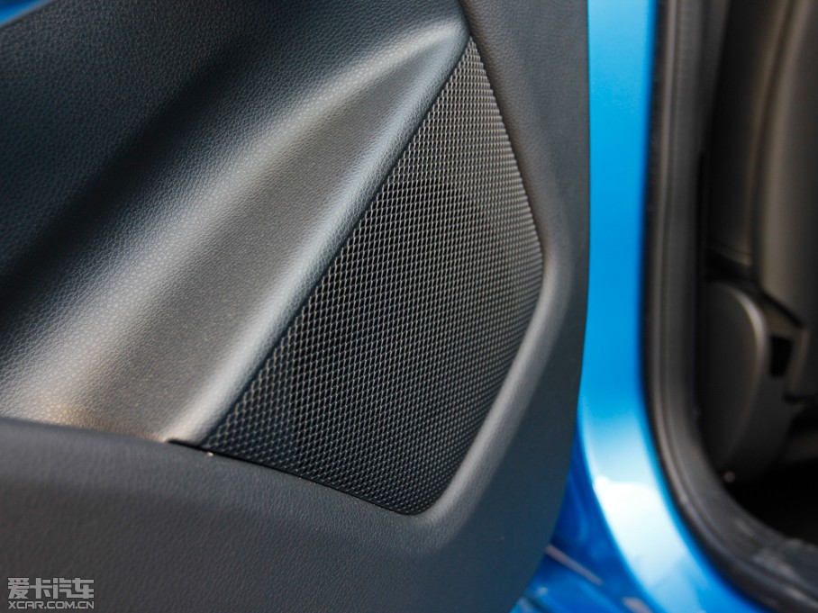 2013��YA��(�M��) A 200