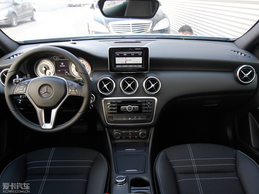 2013��YA��(�M��) A 200