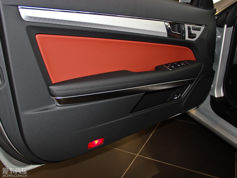 2011YE E 350 CGI I܇