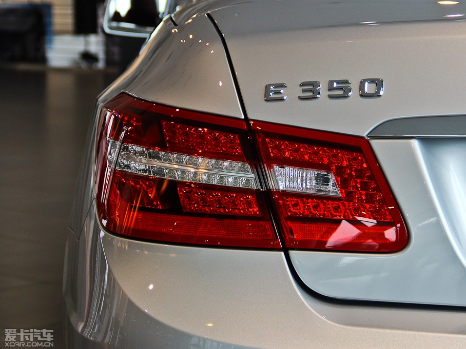 2011YE E 350 CGI I܇