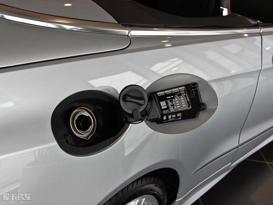 2011YE E 350 CGI I܇