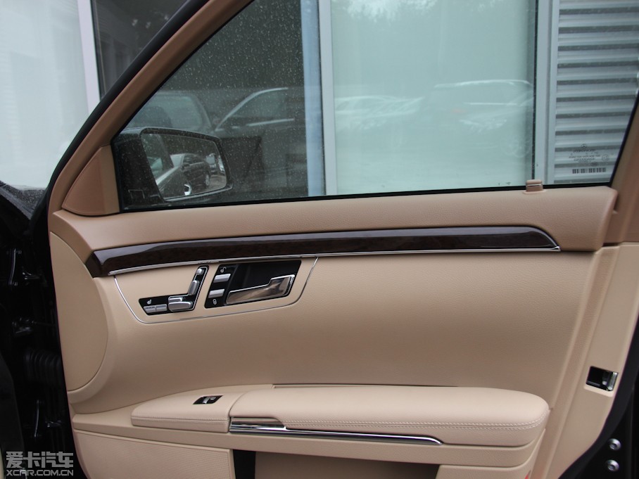 2012YS(j) S 300L A Grand Edition