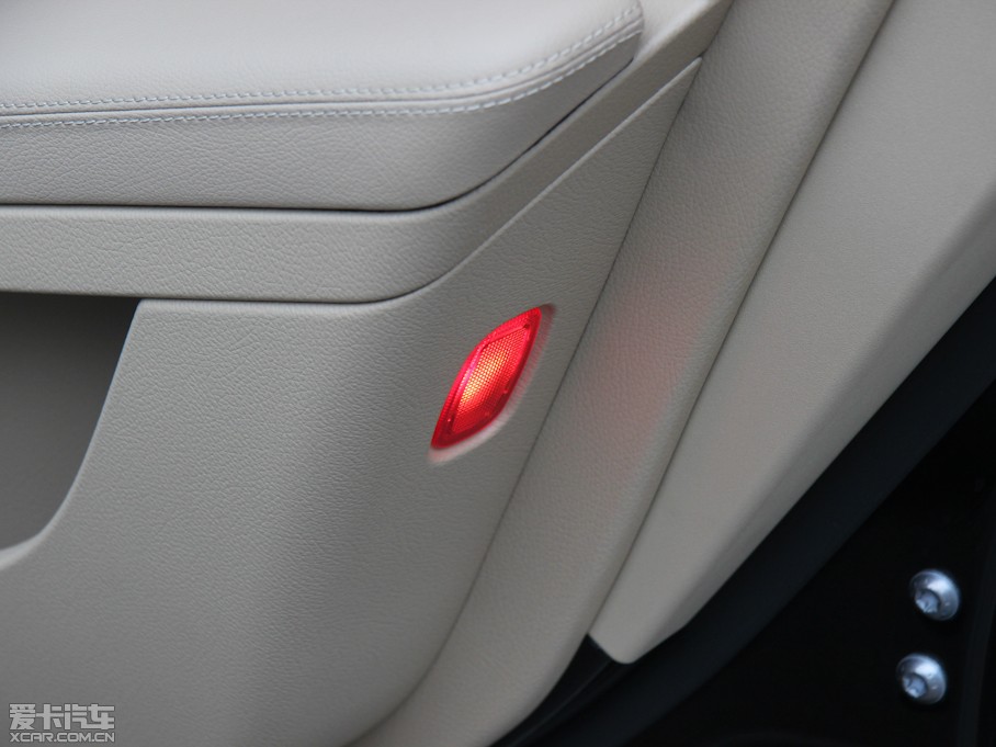 2012YS(j) S 300L A Grand Edition