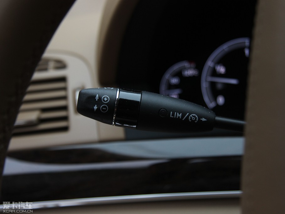 2012YS(j) S 300L A Grand Edition