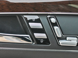 2012S 300L ̄հ Grand Edition п؅^