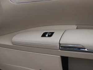 2012S 300L A Grand Edition п؅^(q)