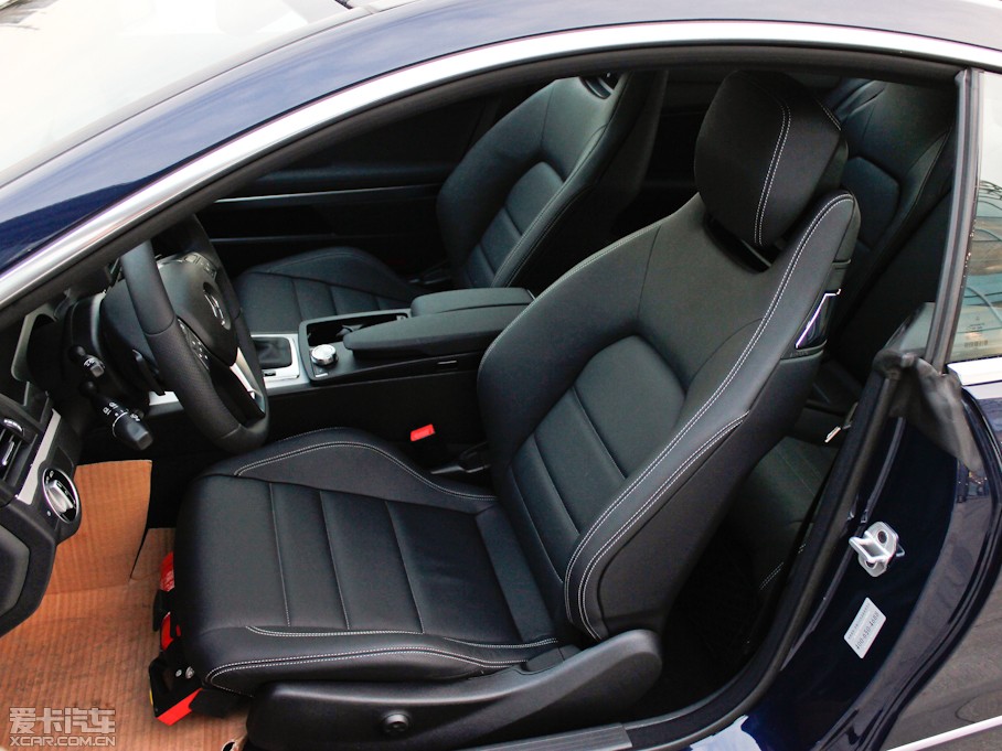 2012��YE���p�T E 260 CGI Coupe