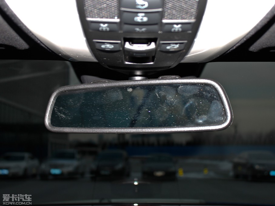 2012��YE���p�T E 260 CGI Coupe