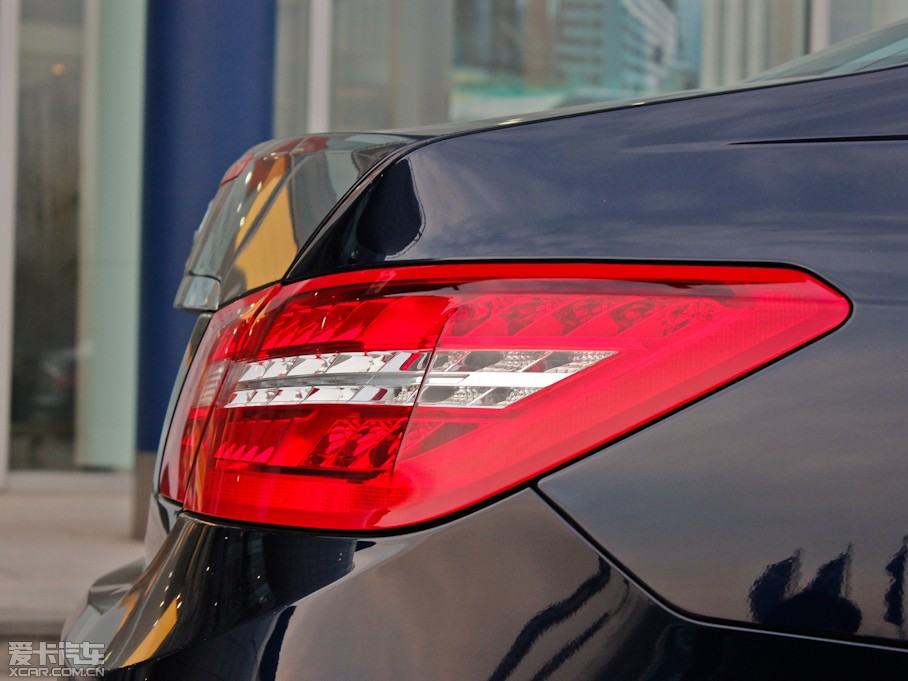 2012��YE���p�T E 260 CGI Coupe