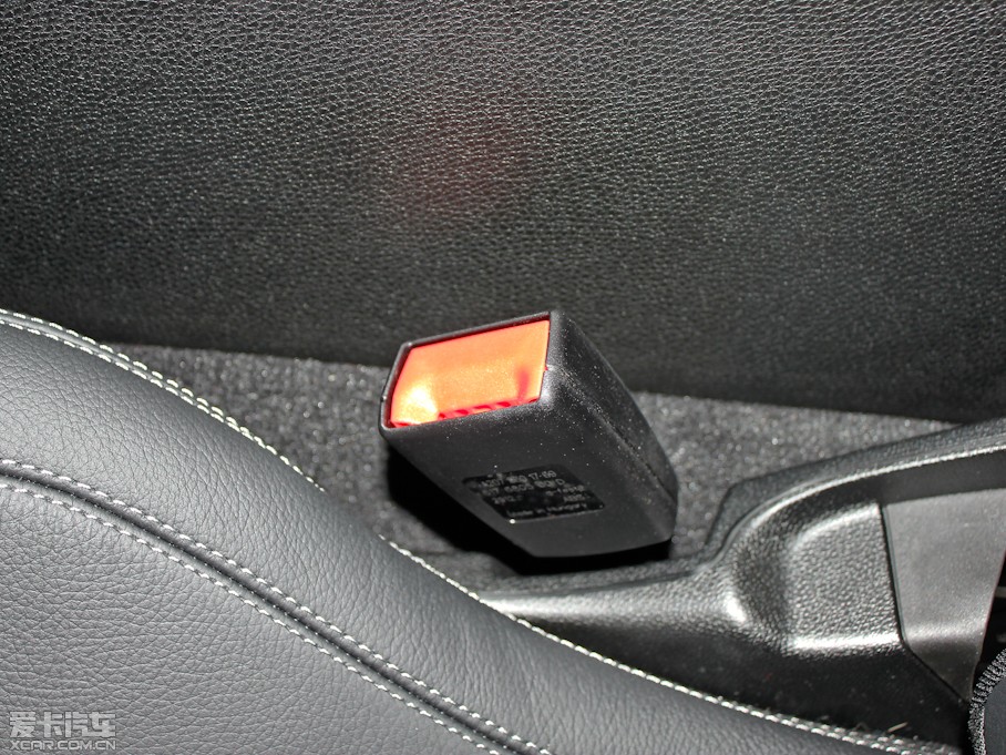 2012��YE���p�T E 260 CGI Coupe