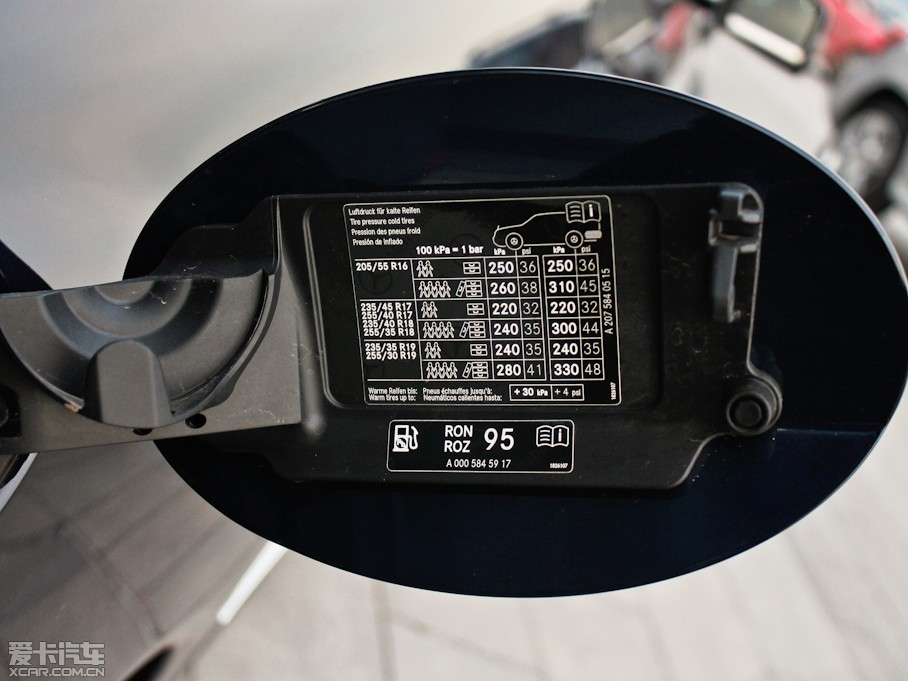 2012��YE���p�T E 260 CGI Coupe