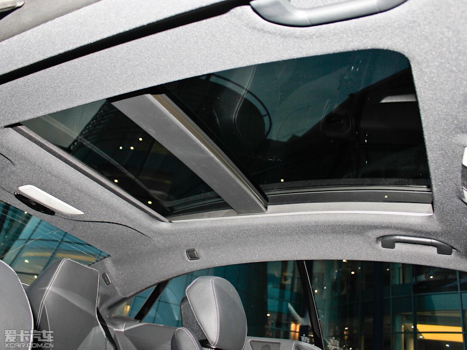 2012��YE���p�T E 260 CGI Coupe