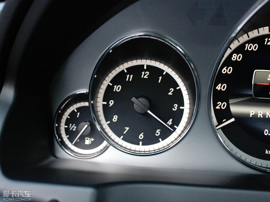 2012��YE���p�T E 260 CGI Coupe